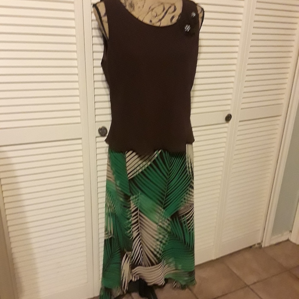 Julie Mitchell 2 piece Urban Collection.  Excellen
